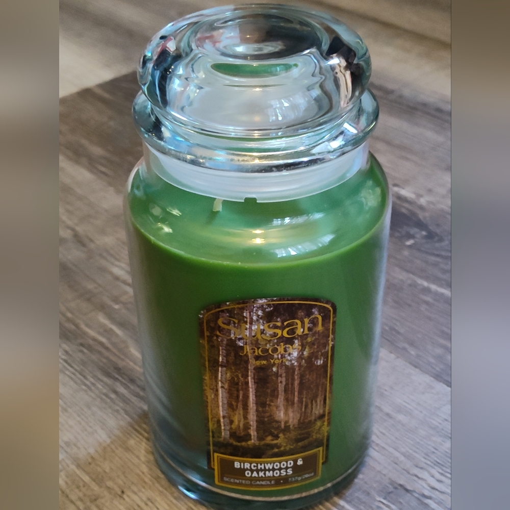 NEW! Susan Jacobs New York 26oz Candle
